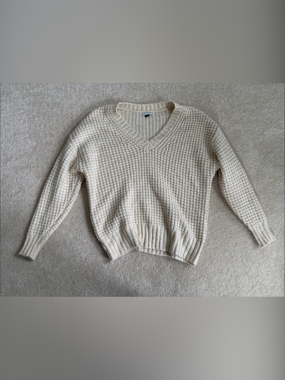American Eagle Outfitters Beige/Cream Waffle V-Neck Sweater